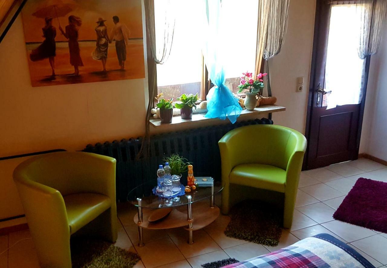 Ferienwohnung Aroba neu, auch für Monteure Fehrenbach Exterior foto