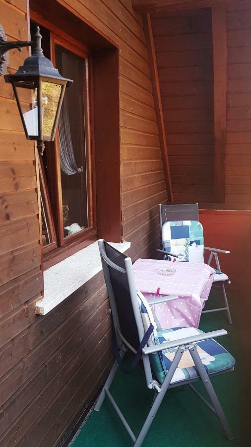 Ferienwohnung Aroba neu, auch für Monteure Fehrenbach Exterior foto